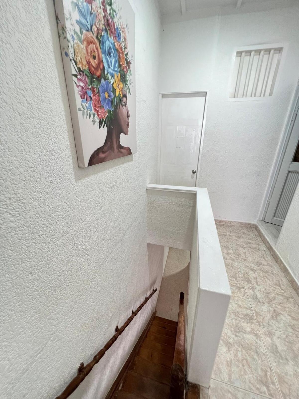 Beautiful Duplex In The Historic Center! *